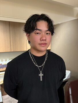 メゾン ノエラ(Maison Noella) 波巻きスパイラル/ニュアンスパーマ/センターパートウルフ