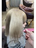 ホワイトブロンド×ブリーチ×ダブルカラー
