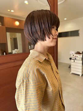 フタリ(FUTARI) ショートスタイルデザインカット