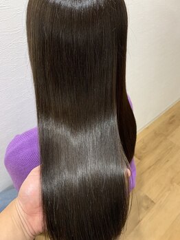 オハナヘアー(ohana hair)の写真/【姫路/広畑】髪質改善・縮毛矯正が得意◎自然で柔らかな美髪ストレートを叶えます。＜髪質改善/縮毛矯正＞