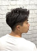 ラフに決まる抜け感ツーブロショート