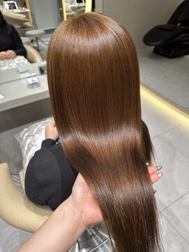 ロンドルピナス 小倉(Lond Lupinus) ミディアムヘア暗めカラー/デザインカラー/フェイスフレーミング