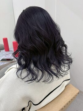 エトレ(etore) 透明感/暗髪/ブラック/レイヤーカット/ウェーブ
