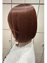 ヴァネッサ(VANESSA)&nbsp;艶髪イルミナ水素カラーピンクベージュ切りっぱなしボブ鶴見