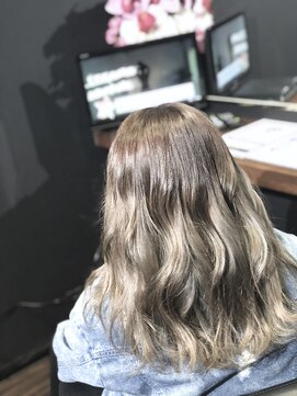 トータルビューティーサロン カラット(total beauty salon KARAT) KARATスタイル