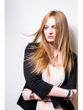 ケプカ(KEPKA) ハイライト ハイトーン 白髪ぼかし ストレート グラデーション