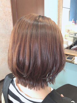 ピアニー(Peony) レイヤーボブ