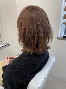 ディコ(Dico) くびれミディアム×ブリーチなし　ミルクティーベージュ