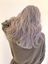 リード バイ ラグーン(LEAD by LAGOON)&nbsp;ホワイトミルクティーベージュケアブリーチインナーイヤリング