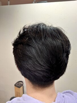 ヴェルデ シンバシ(VERDE SHINBASHI) 七三分け カルマショート ツーブロック バーバースキンフェード