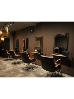 プライベート空間で、ゆったりと過ごせる…♪少人数制だから、周りを気にせずゆっくり寛げる。