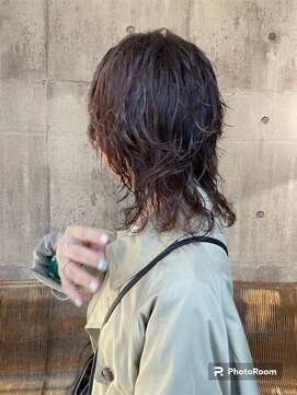 イズミ(Izumi) ウルフカットパーマ