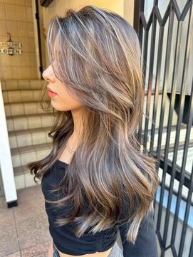 ヘアーサロン アモル(HAIR SALON Amor) ハイライトレイヤーカットダブルカラーイルミナカラー縮毛矯正