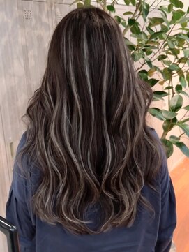 ヘアーサロン アモル(HAIR SALON Amor) ハイライトレイヤーカットエクステイルミナカラー縮毛矯正