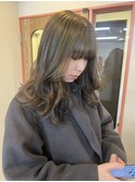 オリーブベージュ　ブリーチなし