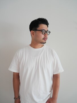 プールサイド(POOLSIDE) 73 かきあげ サイドパート テーパーフェード 福岡