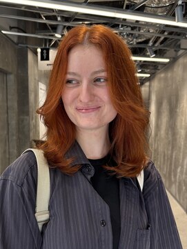 ピークアブー 原宿ハラカド(PEEK-A-BOO) ☆顔まわりまとまる毛流れレイヤーカット原宿