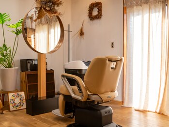 ナナホシ(NANAHOSI)の写真/落ち着く一軒家サロン。子育て中のママに人気のマンツーマン施術&カットカラー+ヘッドスパでリフレッシュ