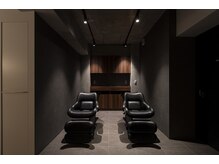 【癒しのシャンプー】で極上のひとときを♪最新のフルフラットのシャンプー台でリラックス＆リフレッシュ！