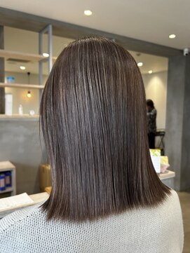 ロテ(LOTE.) 着物ヘア/ダークアッシュ/ミディアムレイヤーカット/一宮