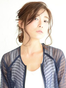 アース オーセンティック 長崎浜町店(EARTH Authentic) 大人編みこみ＋くるりんぱ