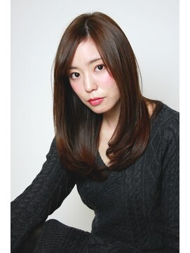 スタイル 成城学園前(STYLE) ストレートヘア  小顔に見せるヘア  ブランジュ  ダブルバング 1