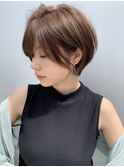 ピアスと相性抜群☆耳掛け丸みショートボブ