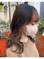 モモ(momo) 韓国風インナーカラー/イヤリングカラー×前髪インナーカラー