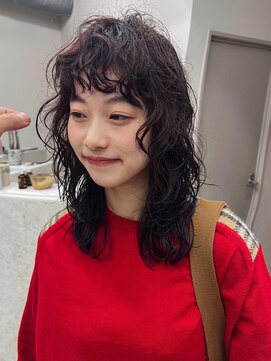 ハイカ(HYCA) パーマっぽくみえない、クセ毛のようなパーマ