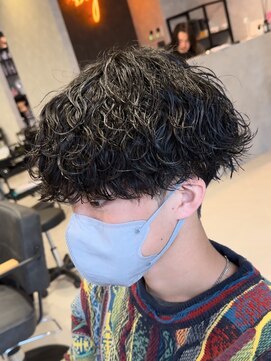 アビー(ABEY) 波巻きスパイラルパーマ刈り上げマッシュ