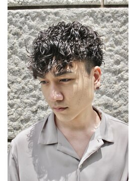 フランクスバーバー アンド ビアークラブ(FRANK'S BARBER and BEER CLUB) 刈り上げツーブロックプードルスパイラル波巻きパーマ