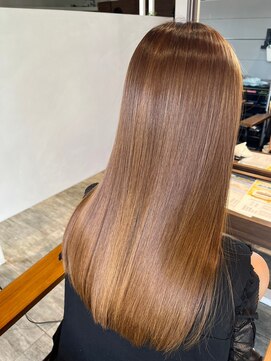 クレヨン ケース(Crayon case) 大人可愛いツヤ髪ロングナチュラルストレートブリーチなしカラー