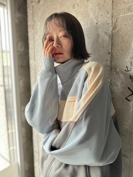 エッセ 大阪梅田茶屋町店(esse) 切りっぱなしボブ×グレージュ