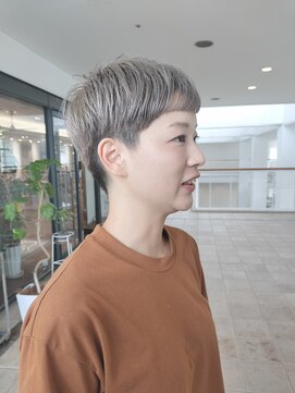 ビュートリアム 神戸(BEAUTRIUM) ハイトーンベリーショート/ショートカット/20代/30代/40代