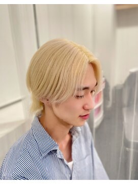 カラ ヘアーサロン(Kala Hair Salon) ブロンド/ベージュ/ケアブリーチ/ホワイトカラー