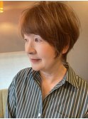 白髪ぼかし明るめパールホワイトふんわりショート40代50代60代