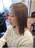艶感たっぷりオリーブベージュ