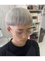 アヴニール アックス(Avenir axe)&nbsp;ツーブロックマッシュ＋シルバーカラー