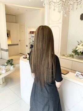 アフロディーテ 泉中央店(Aphrodite) 外国人風ハイライトのストレートロング