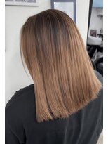 ウル(ulu)&nbsp;バレイヤージュ　ケアブリーチ　ベージュ　グレージュ　ブラウン