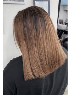 ウル(ulu) バレイヤージュ　ケアブリーチ　ベージュ　グレージュ　ブラウン