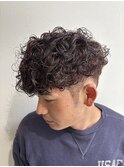スペインカールブラウンレッドツーブロックパーマメンズ