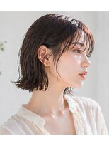 ラベストオイケ(LOVEST OIKE)&nbsp;【LOVESTOIKE】タイトシルエット × 耳かけボブ