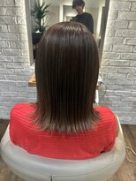 エクラバイケンジ(ECLAT byKENJE)&nbsp;白髪ぼかし×切りっぱボブ