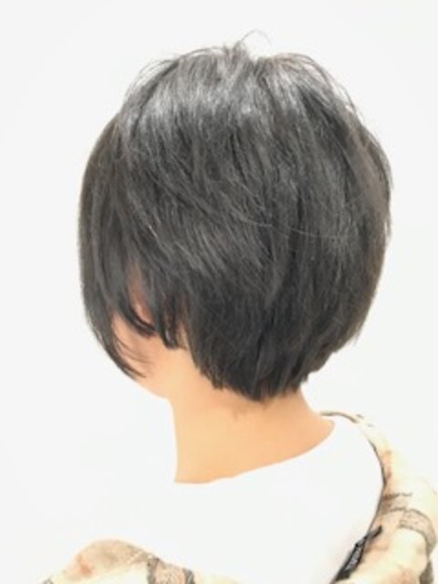 すっきりショートヘアー