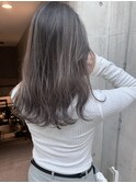 ハイライトグレージュ　バレイヤージュカラー　hiro
