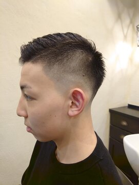 スカイマスターバーバー 渋谷(SKY MASTER BARBER) スキンフェードパートスタイル<理容室>[床屋/シェービング/渋谷]