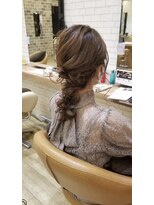 ヴィサージュ ユニール(VISAGE unir)&nbsp;【VISAGE unir】　フェミニン×編み込みポニー