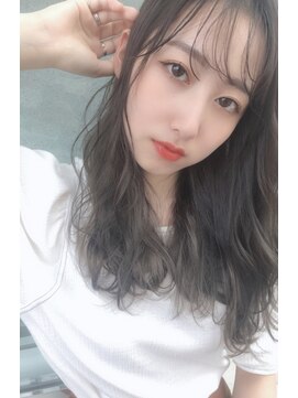 ビューティービースト 浦添店(beauty beast) ダークアッシュゆるふわロング