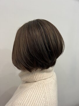 エニー 四条大宮(aNy) ハイライトで垢抜けショート